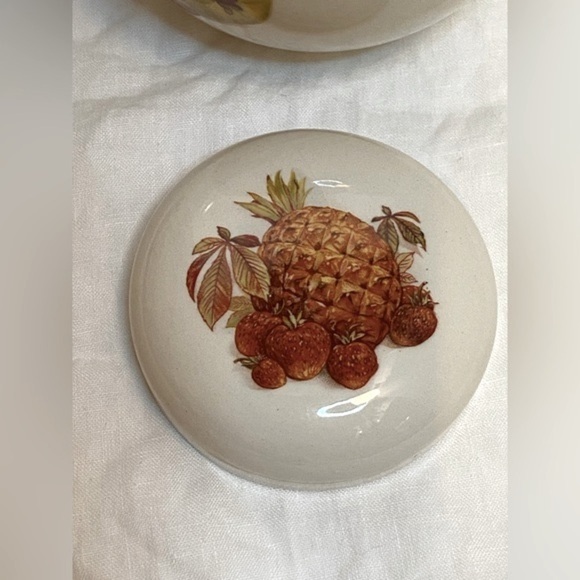 3/55$ Home Vintage Porcelain Jar with lid with apples, pear and pineapple design - Picture 3 of 12